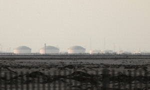 阿拉伯国家卡塔尔亏麻了！被美军拖入战火，年损失超200亿美元！