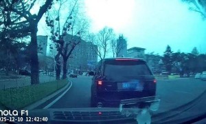 “路虎1分钟8次别停奔驰”，警方：已立为刑事案件